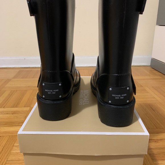 Michael Kors rubber rain boots - Picture 6 of 10